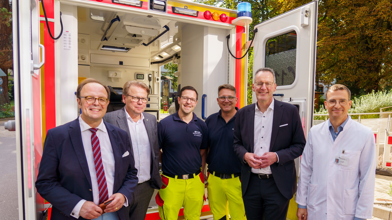 Innenminister Michael Ebling bei der Eröffnung des Telenotarztstandortes in Trier
