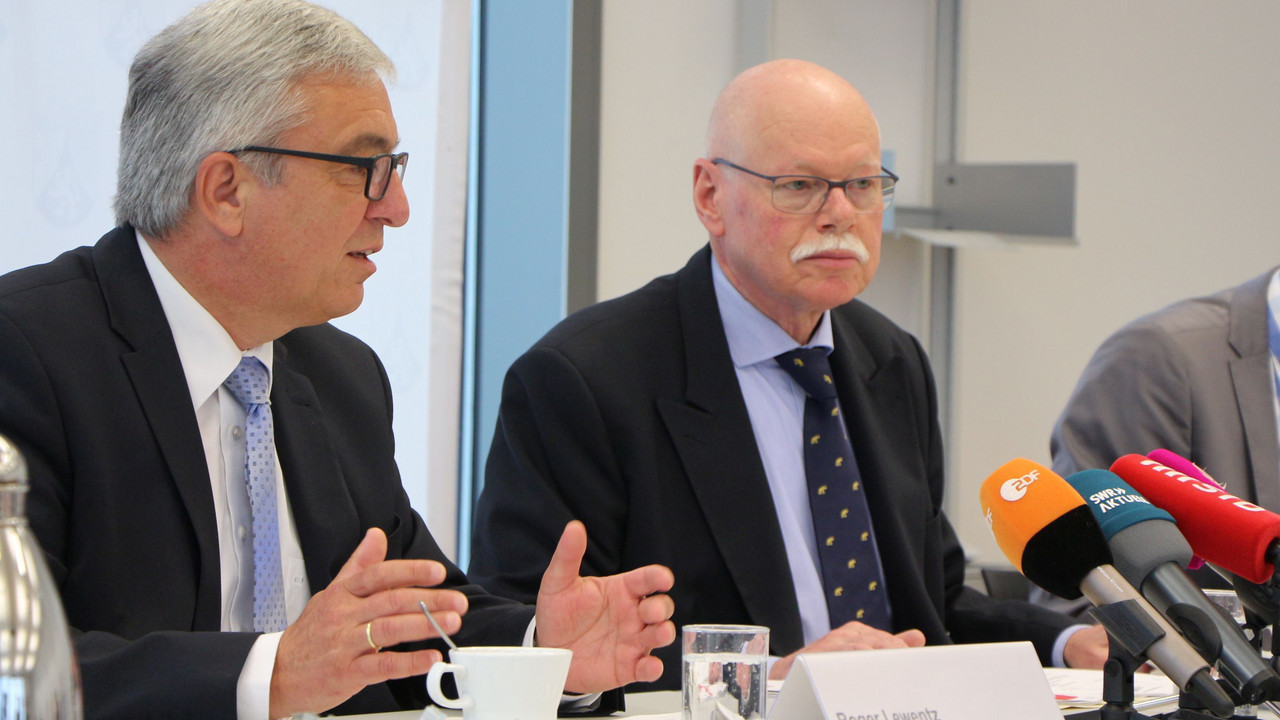 Innenminister Roger Lewentz und Bremens Innensenator Ulrich Mäurer