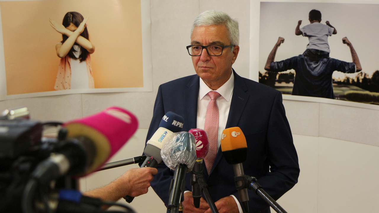 Innenminister Roger Lewentz
