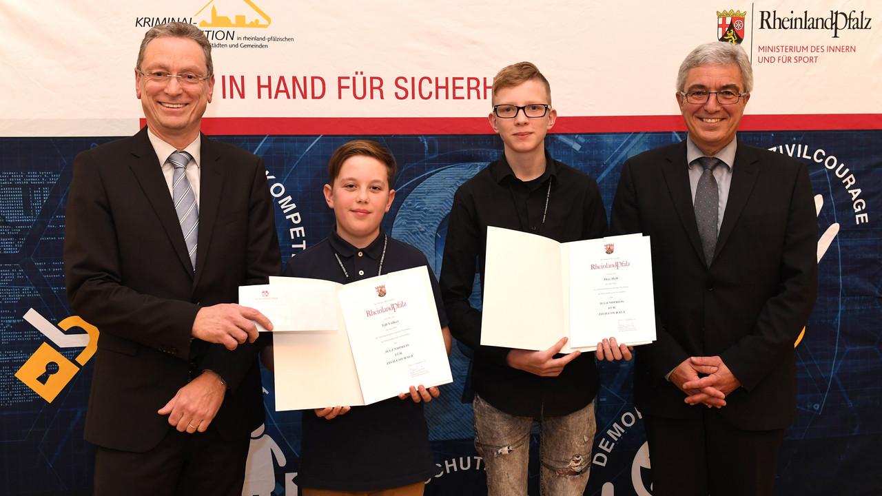 Till Völcker und Max Helf erhielten den Jugendpreis