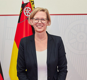 Innenstaatssekretärin Simone Schneider