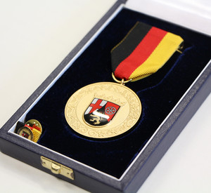 Die Verdienstmedaille des Landes