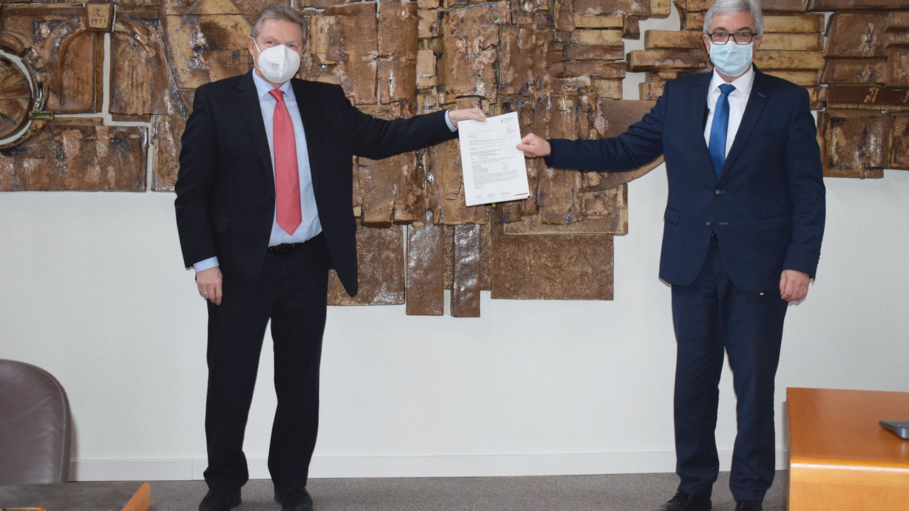 Innenminister Roger Lewentz und Bürgermeister Hans-Dieter Schneider