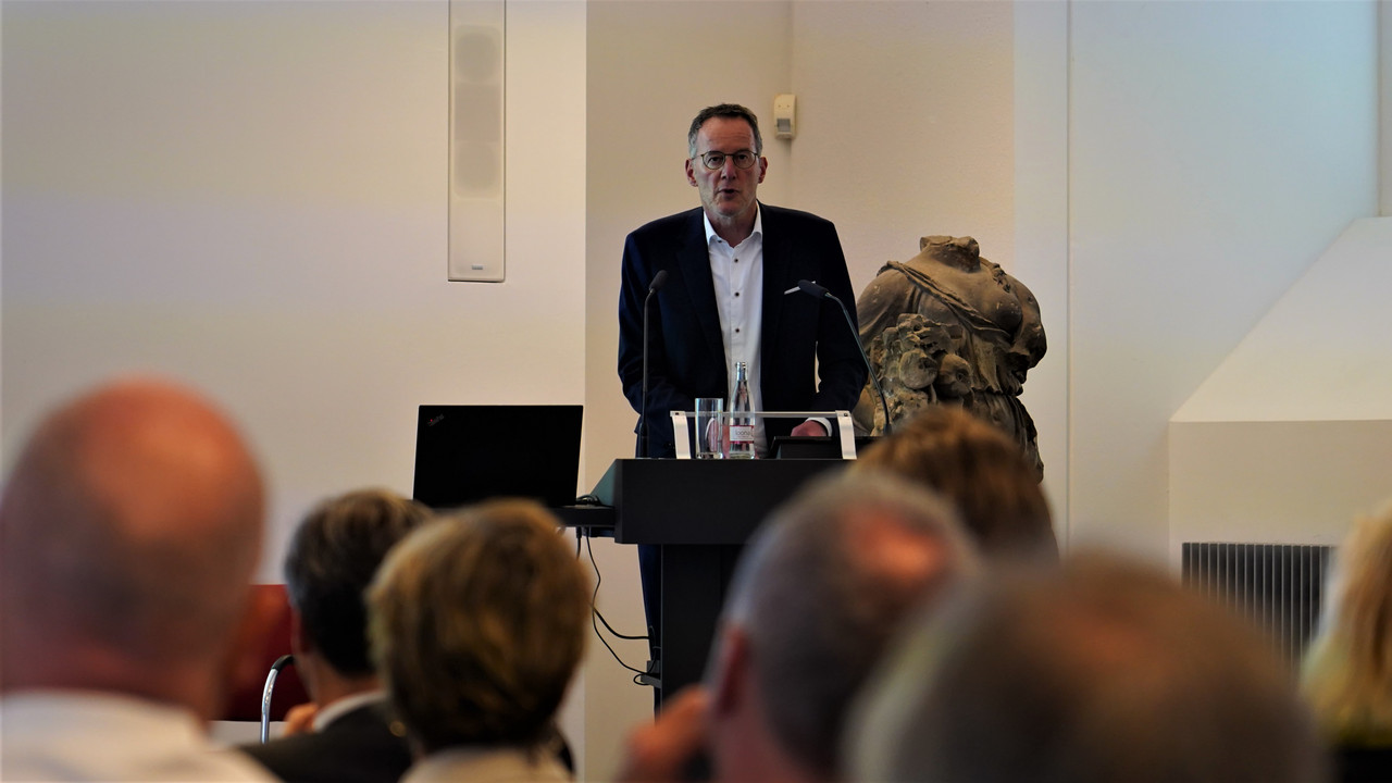 Innenminister Michael Ebling beim Forum Innere Sicherheit im Landesmuseum Mainz