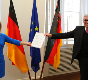 Bescheidübergabe an Landrätin Ganster