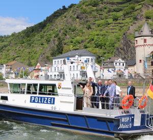 Die WSP1 bei ihrer ersten Fahrt nach der Schiffstaufe.