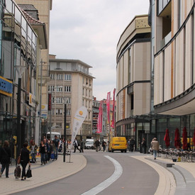 Blick in die Fußgängerzone in der Innenstadt von Kaiserslautern