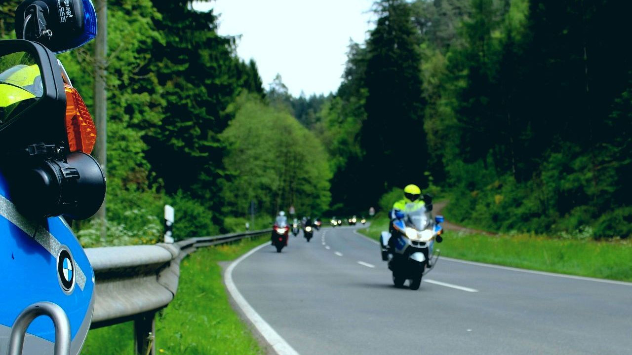 Motorradkolonne