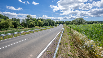 Eine Straße.