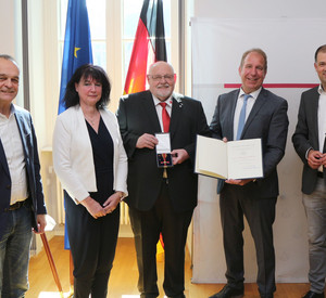Staatssekretär Randolf Stich mit Heinrich Butz (m.) und Gattin sowie dem Landrat des Kreises Germersheim Dr. Fritz Brechtel (l.) und dem Landtagsabgeordneten Martin Brandl (r.)